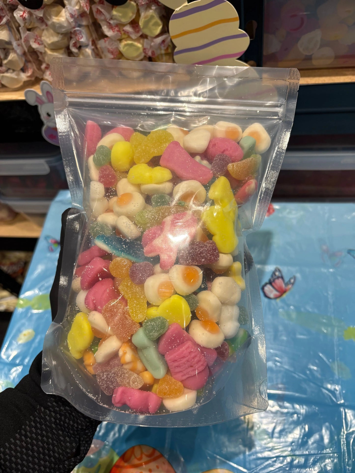 LuckySweetShopUK Easter Mix 1KG Sweet Bag Assorted Gummies Candies for Festive Treats